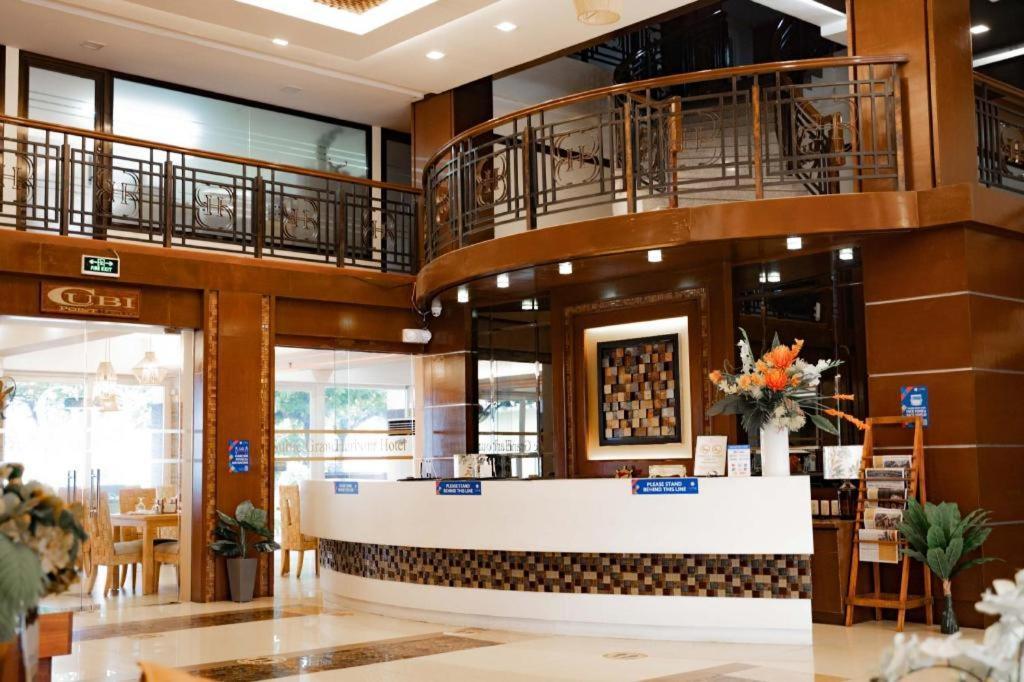 Subic Grand Harbour Hotel Subic Bay Olongapo Esterno foto