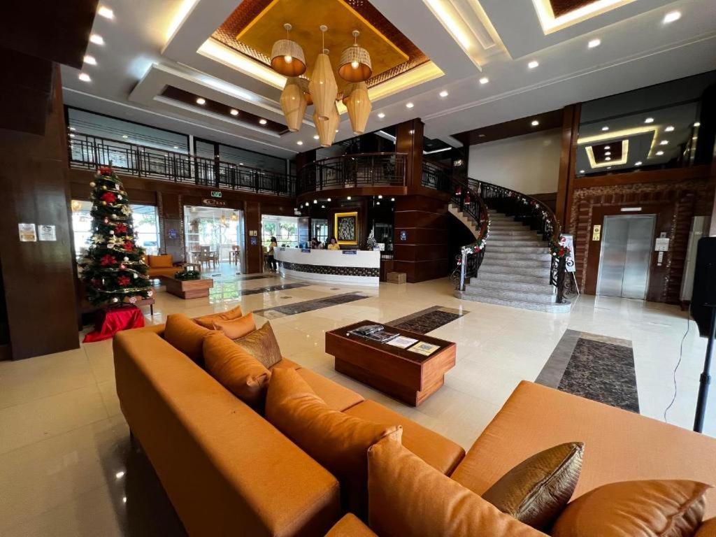 Subic Grand Harbour Hotel Subic Bay Olongapo Esterno foto
